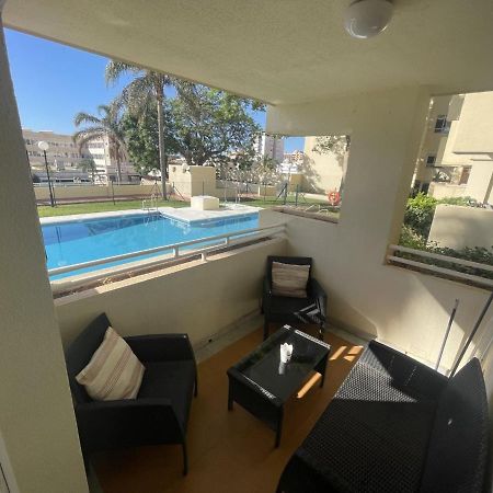 Apartamento En La Carihuela Con Piscina Y Parking, Al Lado De La Playa Apartamento Torremolinos Exterior foto